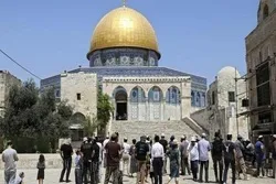 Siedler stürmen Al-Aqsa-Moschee unter Schutz israelischer Streitkräfte
