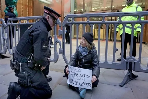 Greta Thunberg arrestada en Londres por apoyo a activistas propalestinos