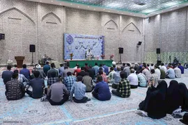 دیدارعوامل اجرایی سی و هشتمین جشنواره ملی قرآن با پدر شهید آیت‌الله آل‌هاشم‎