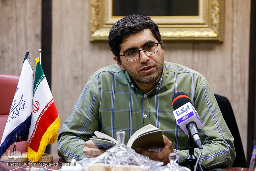 «شهید جاوید» در دوران پوست‌اندازی جریان مذهبی تألیف شد