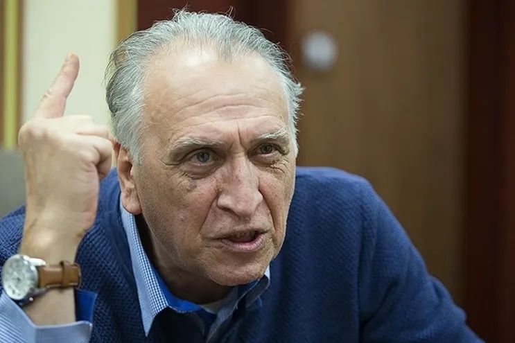 «فرش قرمز» از سوم فروردین پخش می‌شود