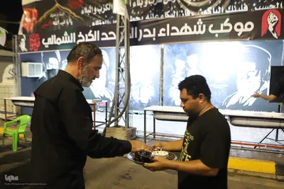 شارع العباس چشم به راه رهبر شهید