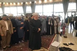 Tehranda Əhli-Sünnə alimin imamlığı ilə vəhdət namazı qılındı – Foto