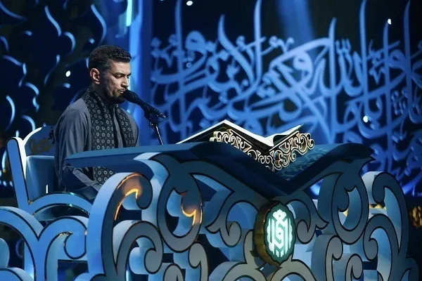 Iranianong Qari na si Sharifi Binibigkas ang Quran sa Al-Ameed na Pandaigdigan na Gantimpala ng Iraq