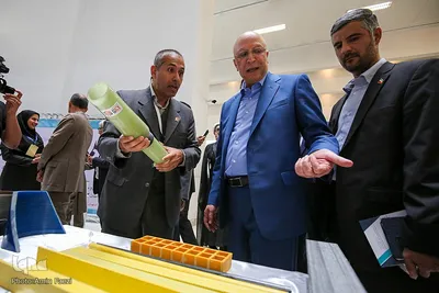 افتتاح نمایشگاه و دستاوردهای پایگاه استنادی و پایش علم و فناوری (isc) جهان اسلام در شیراز‎‎