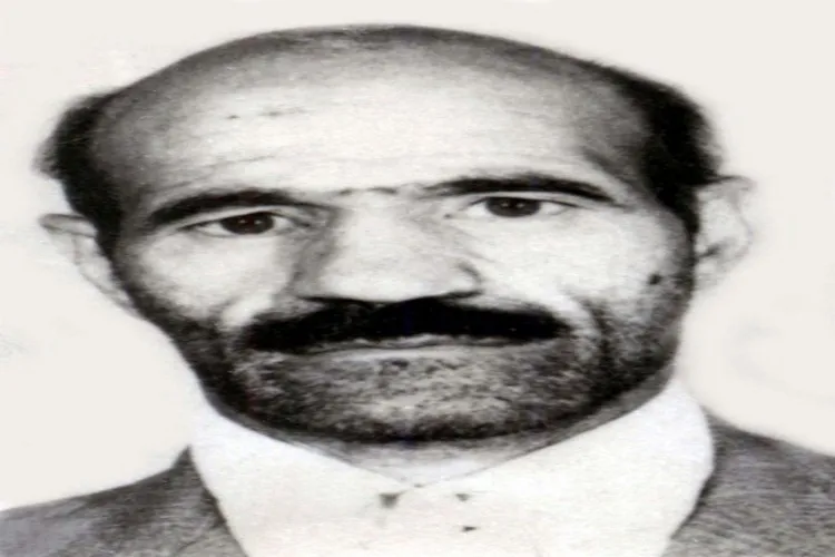 پیش من نمانید و در راهپیمایی‌ها شرکت کنید/ جانم فداي جان امام