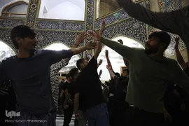 حال و هوای حرم کریمه اهل بیت(ع) در شب شهادت پدر بزرگوارشان
