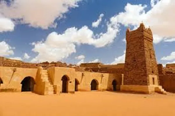 Mauritanie : L’ISESCO va restaurer l’ancienne mosquée de la ville de Chinguetti