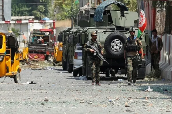 Afganistan'da bombalı saldırı: 12 ölü