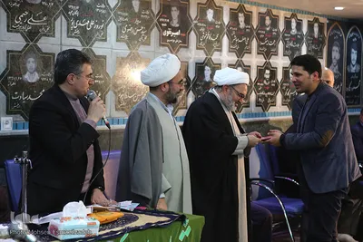 تجلیل از پیشکسوتان قرآنی در مشهد