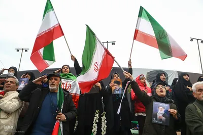 تحویل سال نو در میدان انقلاب تهران