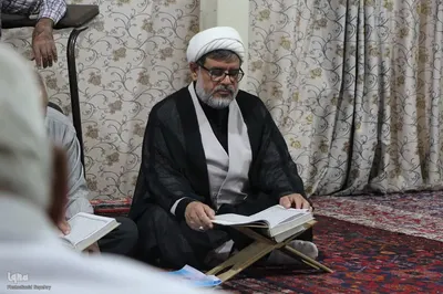 محفل انس با قرآن و گرامیداشت شهدای اقتدار در ملایر