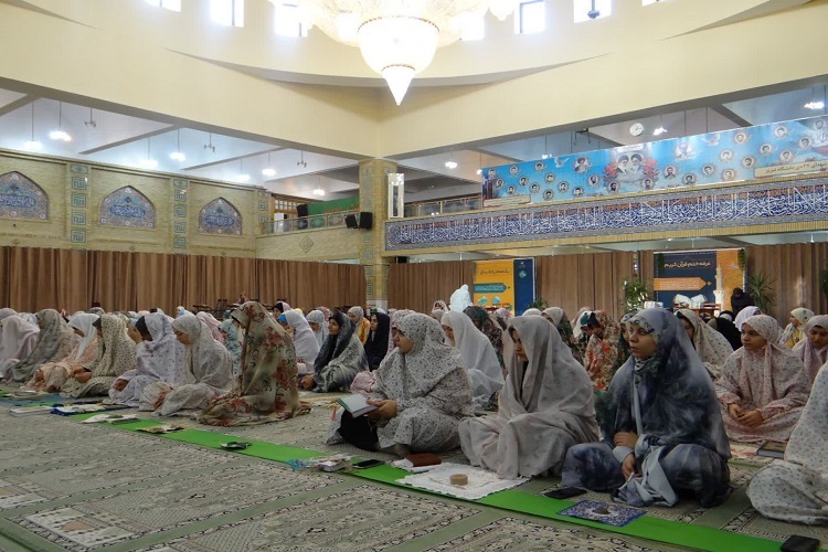 برگزاری اعمال ام داوود در مسجد دانشگاه تبریز