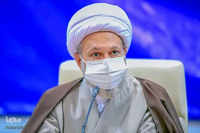 نشست دبیران تشکل‌های دانشجویی فارس با نماینده ولی‌فقیه در استان