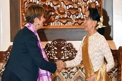 UN na Sugo, si Aung San Suu Kyi ng Myanmar Talakayin ang Kagipitan ng Rohingya