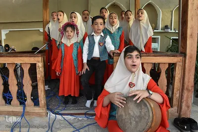 جشنواره گل محمدی در خانه تاریخی پورحسینی‌های شهر سمنان