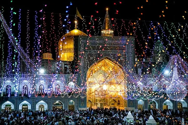 بیان احادیثی در باب زیارت امام رضا(ع)