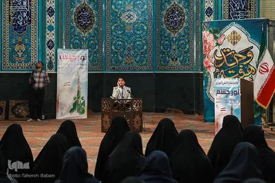 برگزاری نماز جماعت باشکوه دانش آموزی