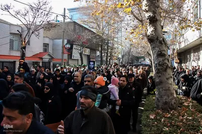 تشییع شهدای گمنام در اراک‎