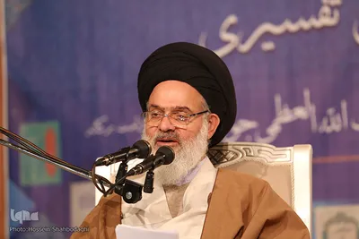 آیت الله حسینی بوشهری، رئیس جامعه مدرسین حوزه علمیه قم