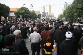 اجتماع مردم مشهد برای شهادت خادم‌الرضا(ع)