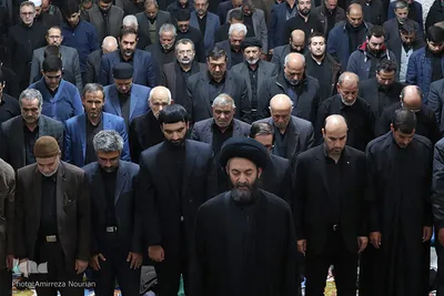 ⁨دل باختگان حسین(ع) در میعادگاه نماز ظهر عاشورا⁩