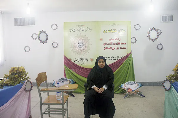 زندگی از جنس عصای سفید/ روشن کردن تاریکی چشمان با نور قرآن