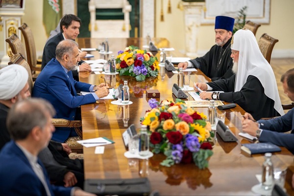 – Iranian Ambassador to Russia Kazem Jalali in a meeting with the Russian Archbishop presented to him the message of Leader of the Islamic Revolution Ayatollah Seyed Mojtaba Khamenei.