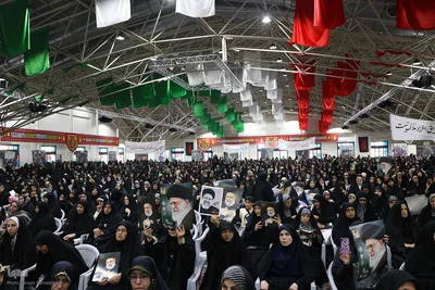 اجتماع بانوان اصفهانی به یاد شهدای خدمت
