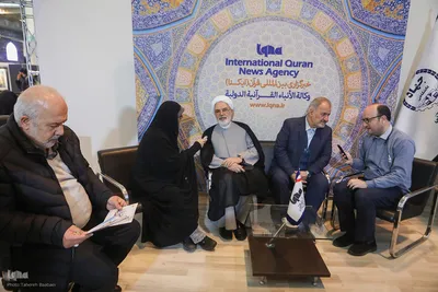 بازدید وزیر فرهنگ و ارشاد از نمایشگاه قرآن