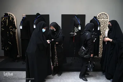 ششمین نمایشگاه لباس عاشورایی در فرهنگستان هنر