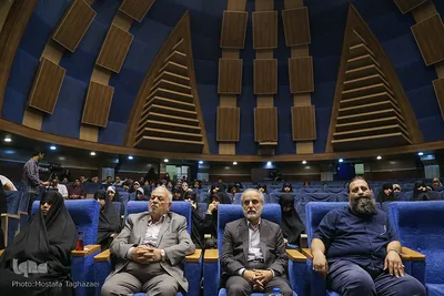 آئین رونمایی از پرچم جدید گنبد حرم حضرت زینب(س) و جامع‌ترین سبد ابزار اقامه عزای سیدالشهدا(ع) 