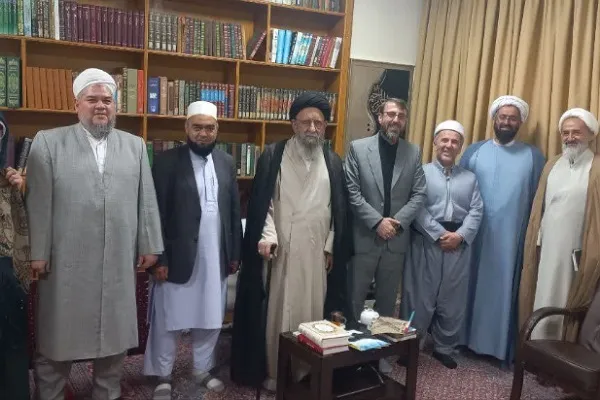 وحدت اسلامی از نماز هم واجب‌تر است