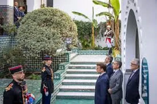 Macron annule une visite sensible à la Grande Mosquée de Paris en pleine crise avec Alger
