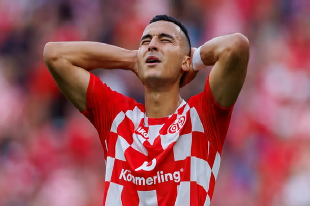 Dutch Footballer Suspended by Bundesliga Club for Supporting Palestine