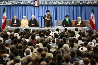 دیدار مسئولان نظام و سفرای کشورهای اسلامی با رهبر انقلاب