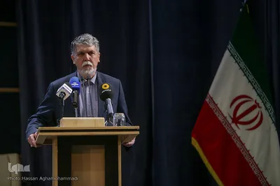 سیدعباس صالحی، وزیر فرهنگ و ارشاد اسلامی در تودیع حجت‌الاسلام محمدحسن اختری، دبیر کل سابق و معارفه رضا رمضانی، دبیرکل جدید مجمع جهانی اهل بیت