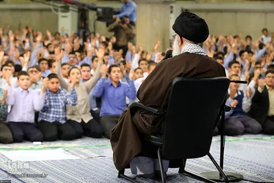 مراسم جشن تکلیف دانش‌آموزان با حضور رهبر انقلاب