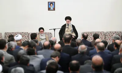 دیدار وزیر، معاونان و مدیران وزارت اطلاعات با مقام معظم رهبری