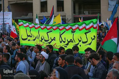 اجتماع ضدصهیونیستی مردم اصفهان در میدان امام حسین(ع)
