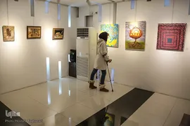 نمایشگاه گروهی آثار هنرهای تجسمی و صنایع دستی هنرمندان توان‌یاب «جلوه‌های هنر»در گالری مهر هنر 