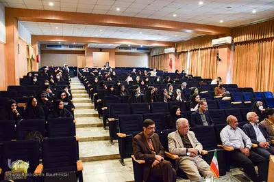 نشست ارزش‌ها و تربیت معنوی از دیدگاه امام علی (ع)