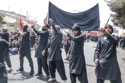 عزاداری و نماز ظهر عاشورا در بیرجند