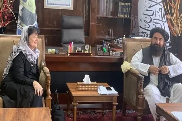 ملګروملتو یوځل بیا له طالبانووغوښتل د نجونو ښوونځي ې زر پرانیستل شي