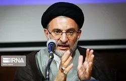 المراقد المقدسة هي أفضل الأماکن للنشاطات القرآنیة