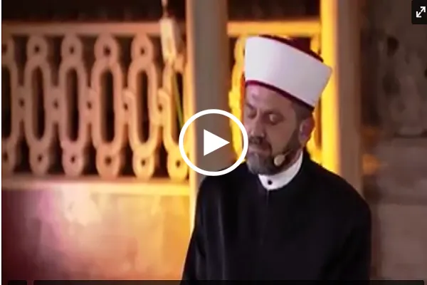 شاهد...تلاوة القرآن من 