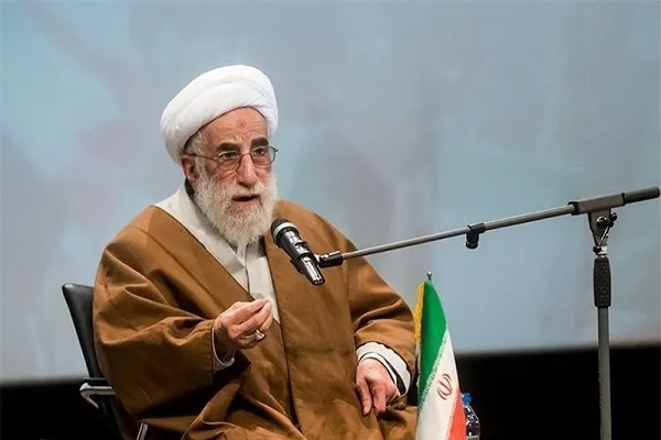 راه برون‌رفت از مشكلات كنونی تفكر و اقدام انقلابی است