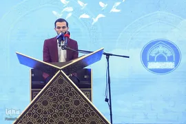 رقابت شرکت کنندگان در روز پایانی مسابقات قرآن کربلا