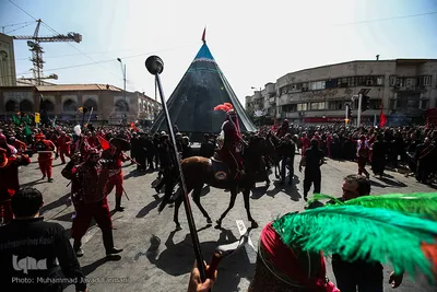 عزاداری ظهر عاشورا در تهران 