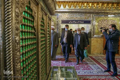 زیارت حرم حضرت شاهچراغ(ع) توسط امیرحسین قاضی زاده هاشمی، رئیس بنیاد شهید و امور ایثارگران 